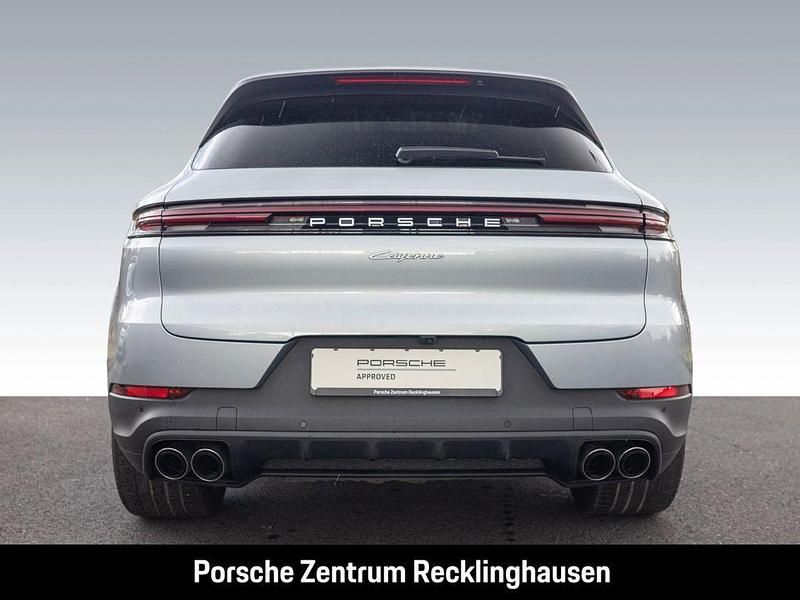 Gebraucht Porsche Cayenne 470 PS (345 kW) 2023 Dolomitsilbermetallic SUV