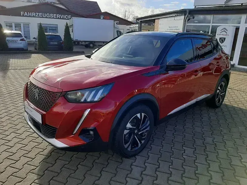 Gebraucht Peugeot e-2008 GT 100 kW (136 PS) 2020 Unbekannt (metallic) SUV
