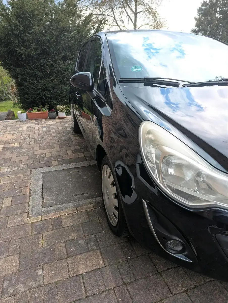 Gebraucht Opel Corsa 87 PS (63 kW) 2011 Schwarz Kleinwagen