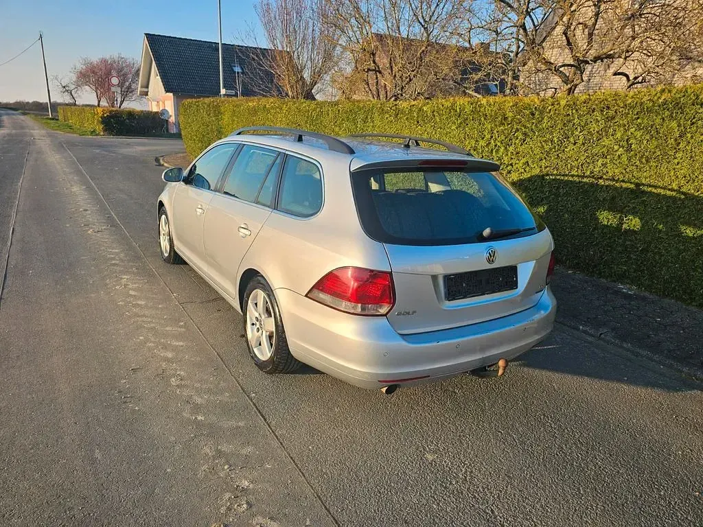 Gebraucht VW Golf VI Trendline 105 PS (77 kW) 2011 Silber Kleinwagen