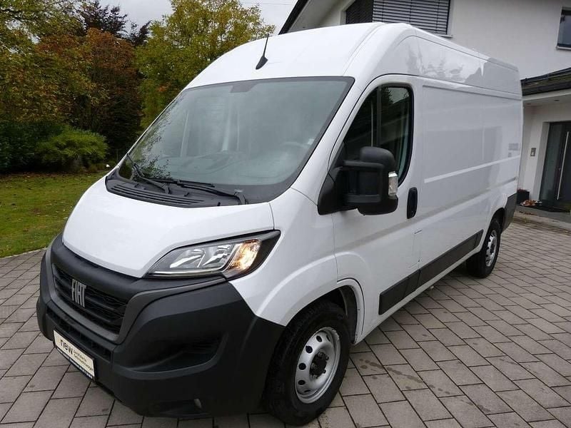 Weiß Gebraucht 2023 Fiat Ducato Van | 23.799 € (Superpreis) - Bild 1/4