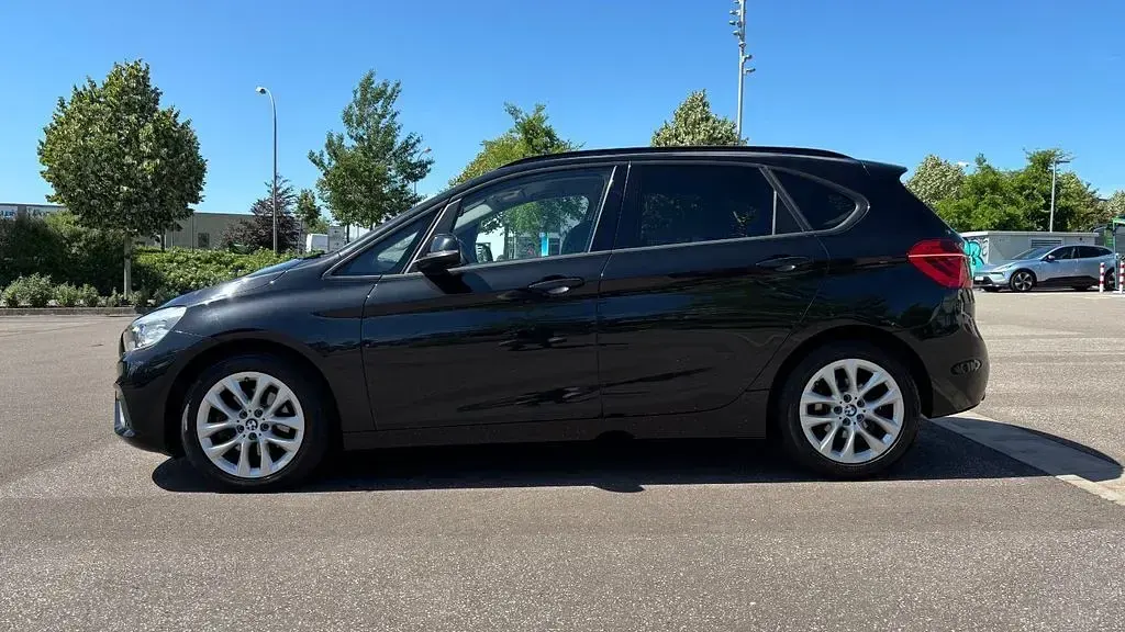Gebraucht BMW 220 Active Tourer Sport Line 190 PS (139 kW) 2016 Schwarz Van / Kleinbus