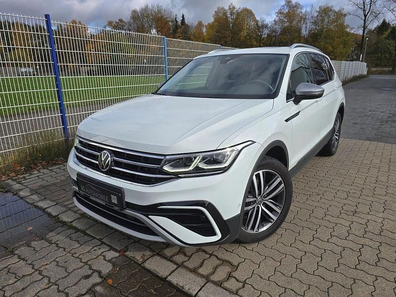 Gebraucht VW Tiguan Allspace Elegance 150 PS (110 kW) 2022 Weiß SUV