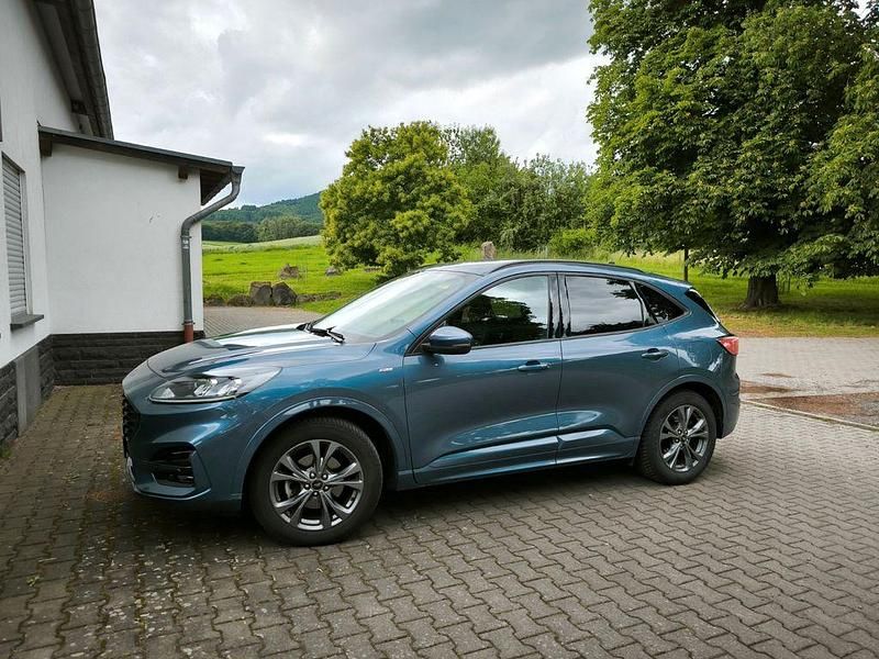 Gebraucht Ford Kuga ST-Line 224 PS (164 kW) 2021 Blau SUV
