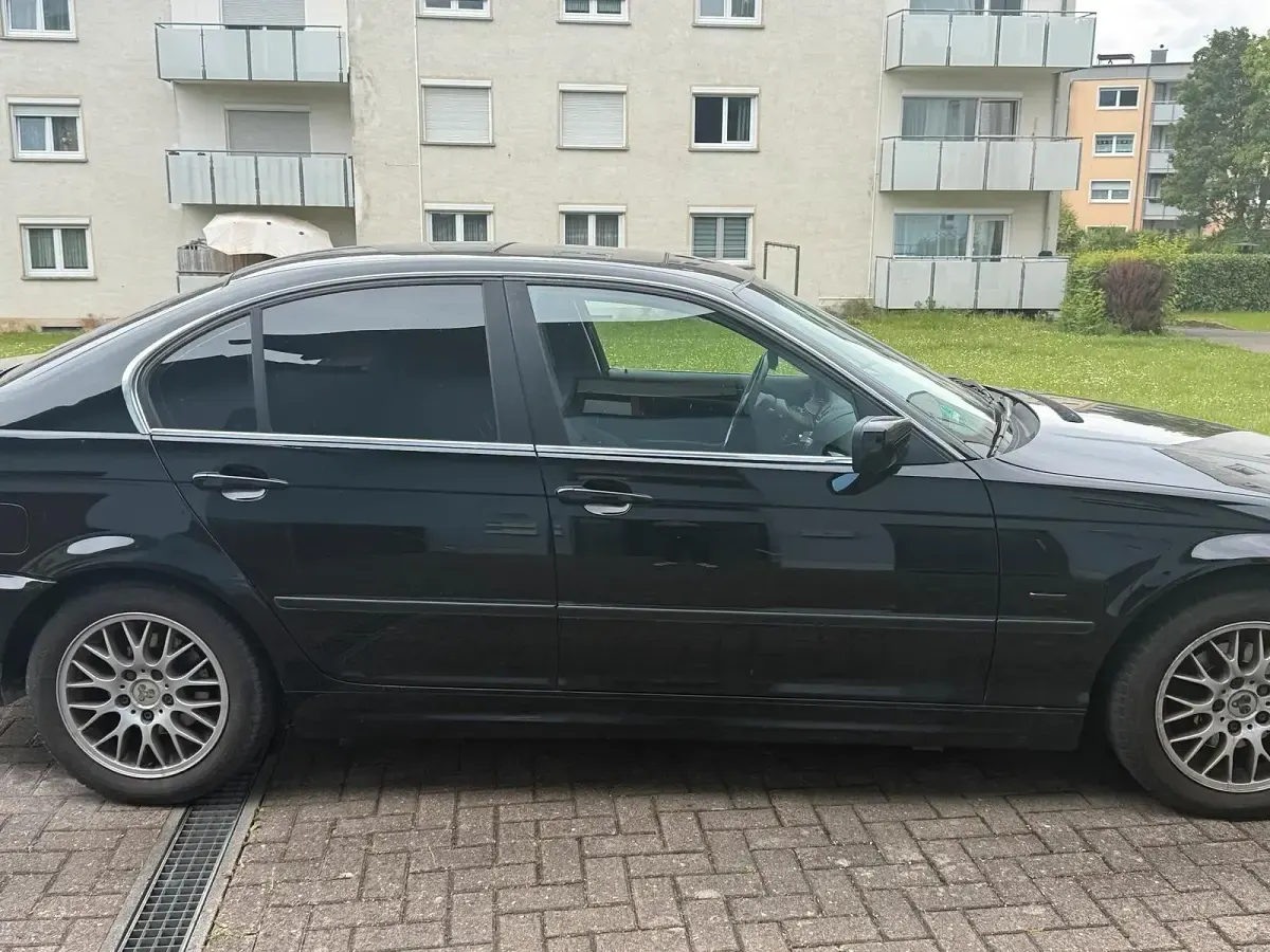 Gebraucht BMW 320 150 PS (110 kW) 1998 Schwarz Limousine