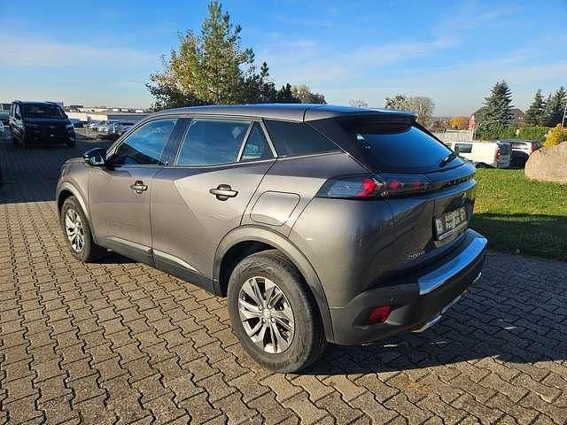 Gebraucht Peugeot 2008 Active 131 PS (96 kW) 2023 Gris platinium SUV