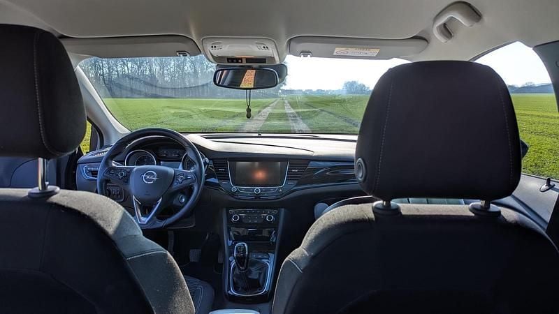 Second-hand Opel Astra 105 CP (77 kW) 2017 Albastru Berlinǎ