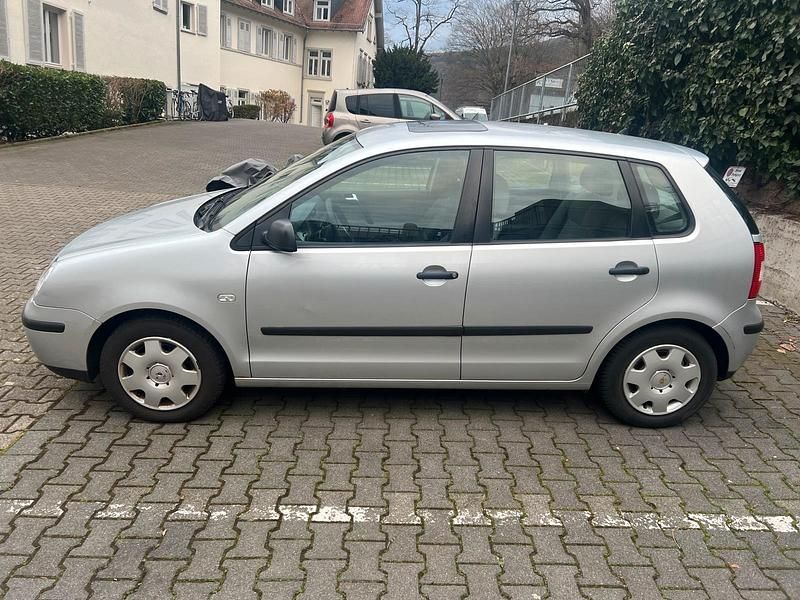 Gebraucht VW Polo 64 PS (47 kW) 2003 Silber Kleinwagen
