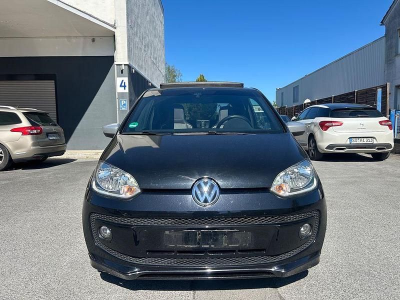 Second-hand VW up! 75 CP (55 kW) 2015 Negru Hatchback
