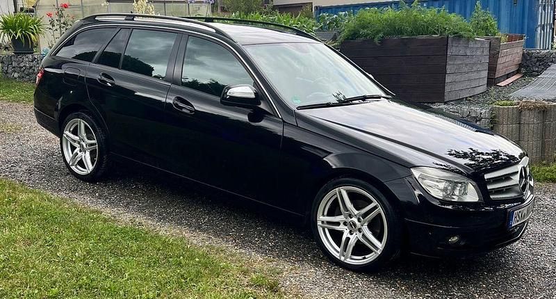 Schwarz Gebraucht 2008 Mercedes C280 Classic Kombi | 5.450 € (Fairer Preis) - Bild 1/4
