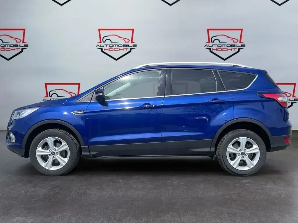 Gebraucht Ford Kuga Trend 150 PS (110 kW) 2018 Blau SUV