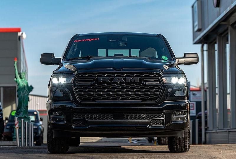 Neu Dodge Ram 420 PS (308 kW) 2025 Diamond black Pickup
