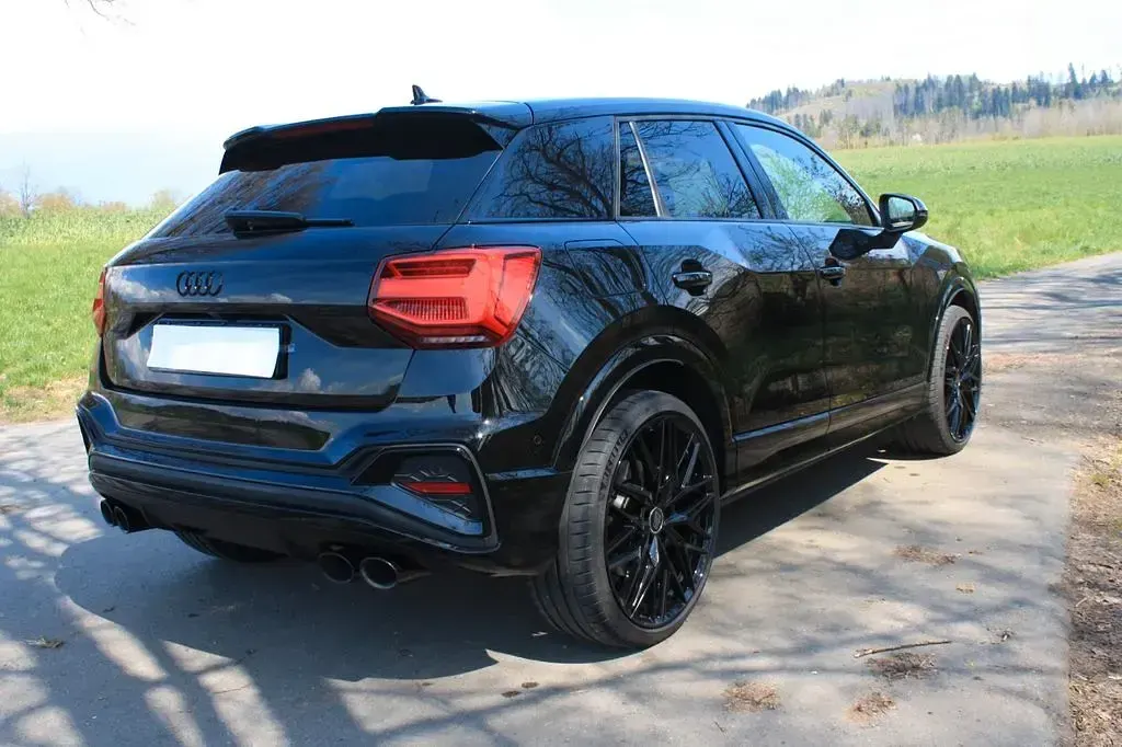 Gebraucht Audi SQ2 Sport 300 PS (220 kW) 2024 Schwarz SUV