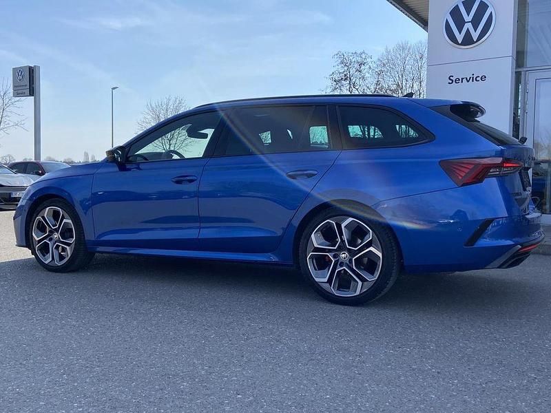 Gebraucht Skoda Octavia Plus Edition 200 PS (147 kW) 2022 Blau Kombi