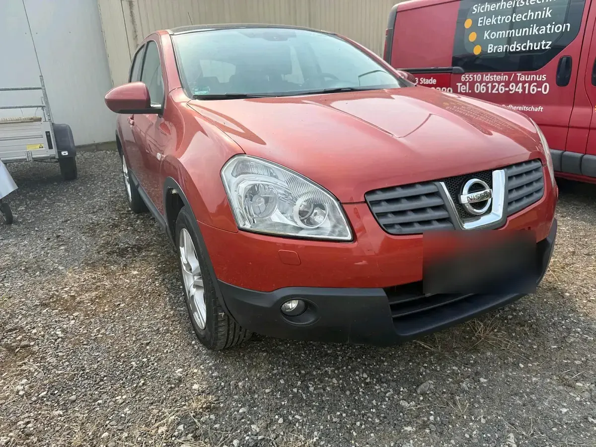 Gebraucht Nissan Qashqai Tekna 141 PS (103 kW) 2007 Rot SUV