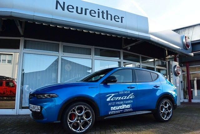Blau Gebraucht 2022 Alfa Romeo Tonale Edizione Speciale SUV | 28.890 € (Teuer) - Bild 1/4
