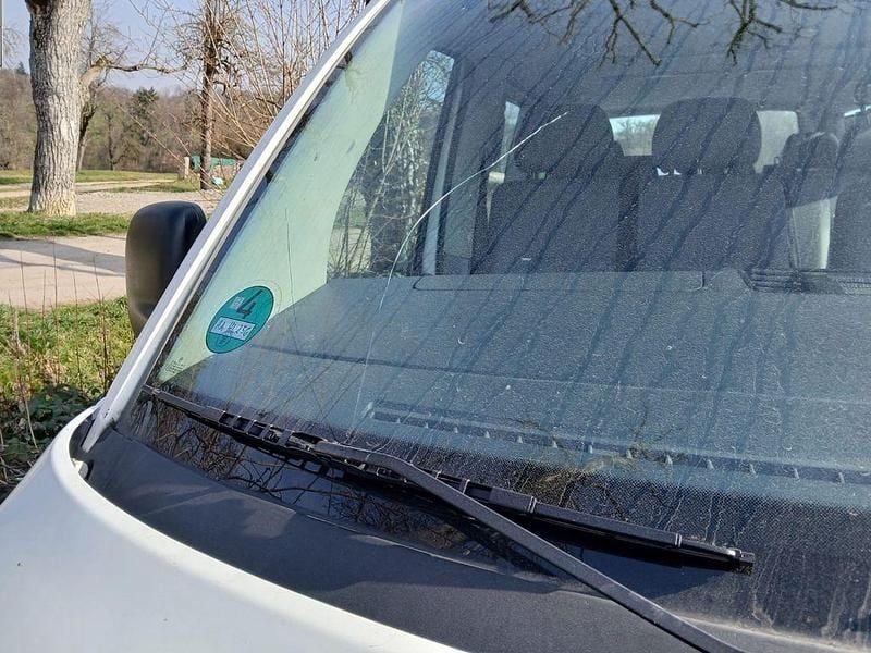 Gebraucht VW T5 102 PS (75 kW) 2007 Grau Van