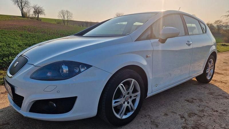 Gebraucht Seat Leon Copa 105 PS (77 kW) 2012 Weiß Limousine