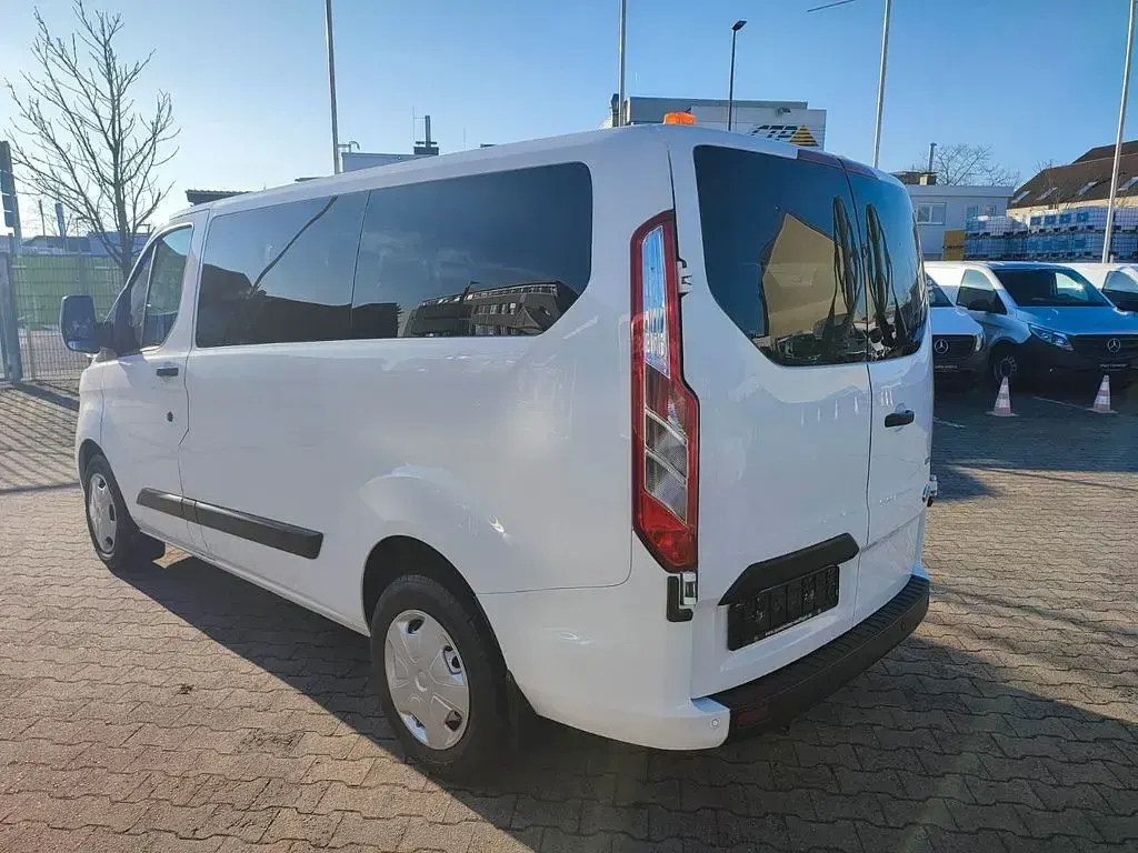 Gebraucht Ford Transit Custom 105 PS (77 kW) 2018 Weiß Van / Kleinbus