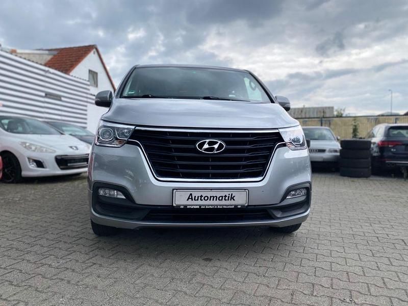 Gebraucht Hyundai H-1 170 PS (125 kW) 2020 Silber Van / Kleinbus