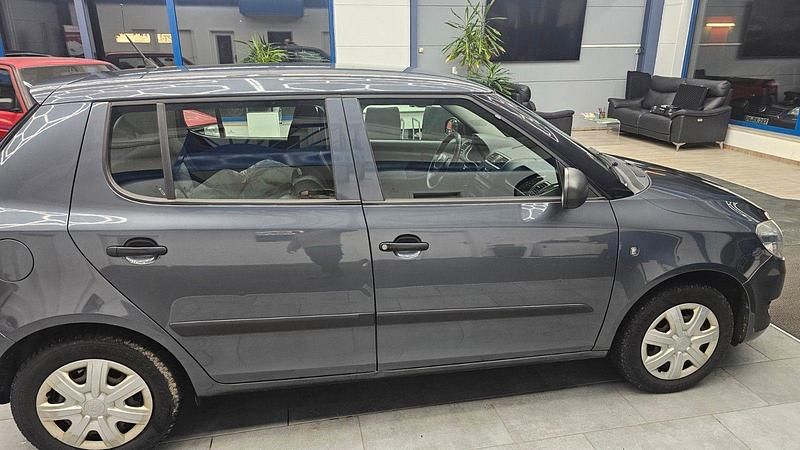 Gebraucht Skoda Fabia Cool Edition 86 PS (63 kW) 2010 Grau Kleinwagen
