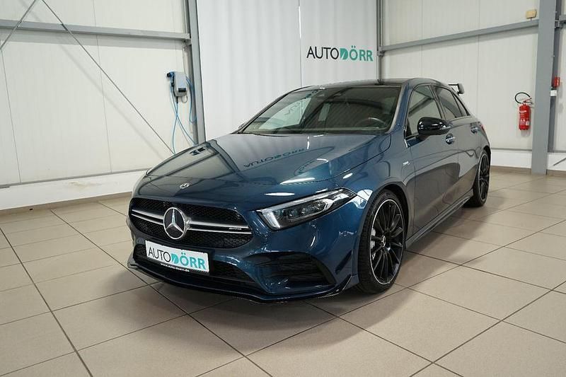Blau Gebraucht 2021 Mercedes A35 AMG AMG Limousine | 38.900 € (Fairer Preis) - Bild 1/4