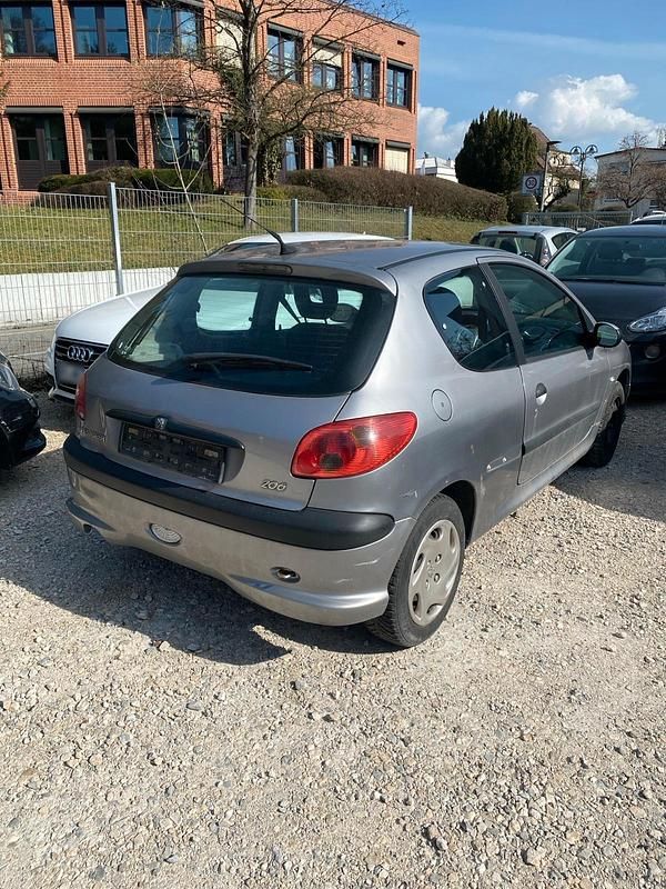 Gebraucht Peugeot 206 2001 Silber Kleinwagen
