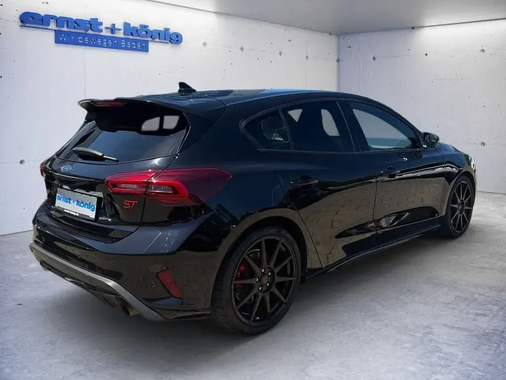 Gebraucht Ford Focus ST 280 PS (205 kW) 2024 Agate black metallic Limousine