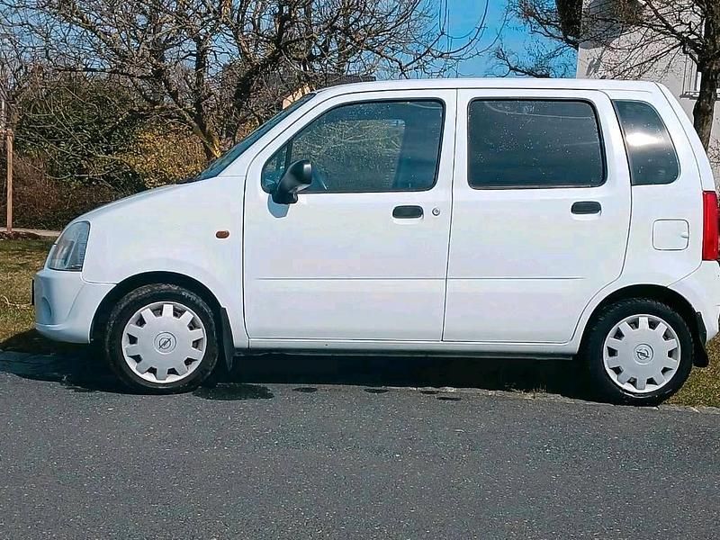 Gebraucht Opel Agila 60 PS (44 kW) 2005 Weiß Van / Kleinbus