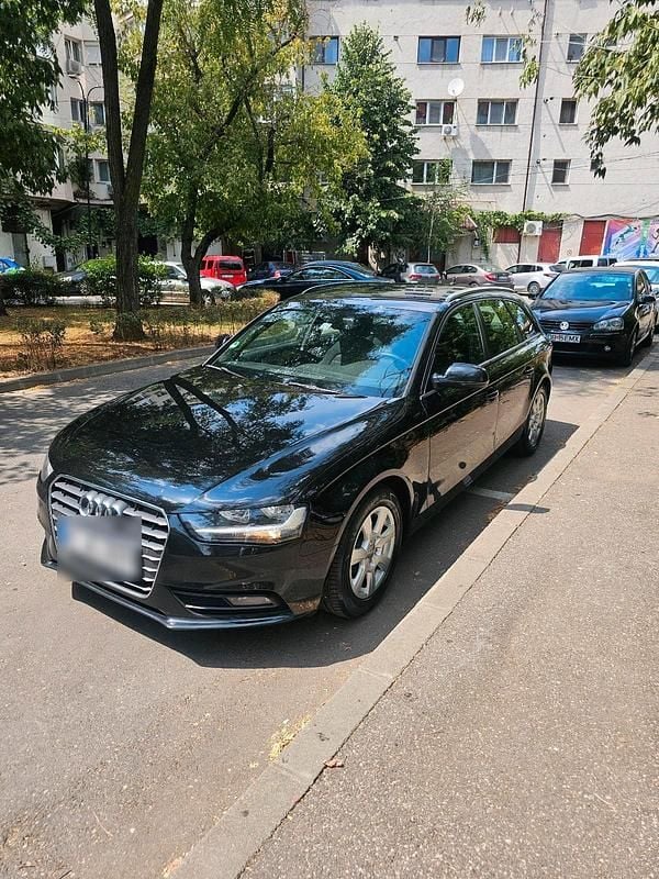 Schwarz Gebraucht 2014 Audi A4 Kombi | 8.299 € (Guter Preis) - Bild 1/4
