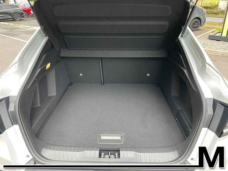 Gebraucht Renault Arkana Techno 143 PS (105 kW) 2024 Weiss SUV