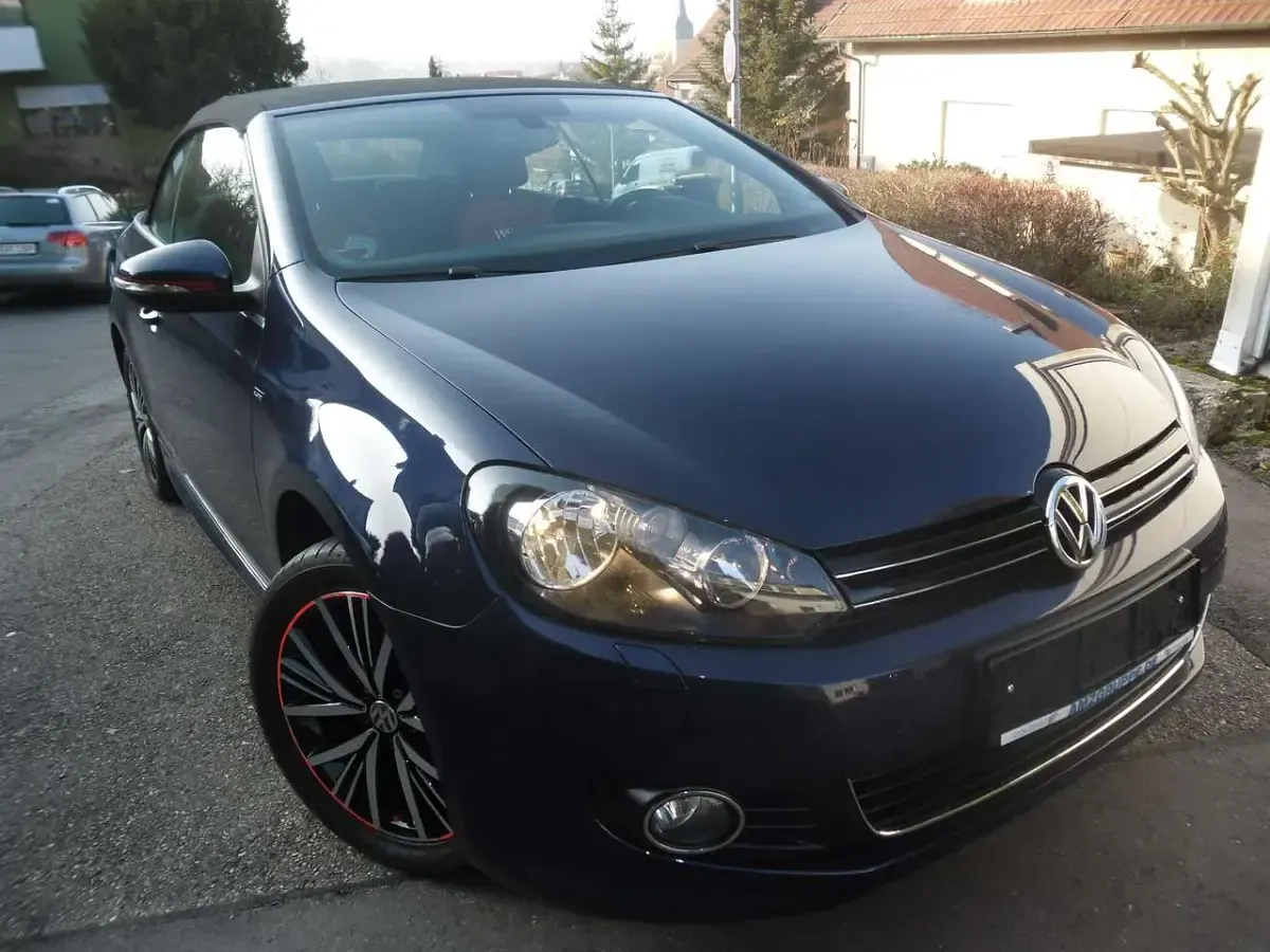 Gebraucht VW Golf Cabriolet Allstar 110 PS (80 kW) 2016 Blau Cabrio
