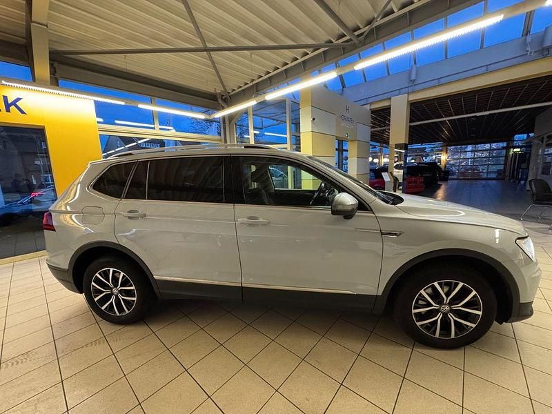 Gebraucht VW Tiguan Allspace 150 PS (110 kW) 2018 Silber SUV