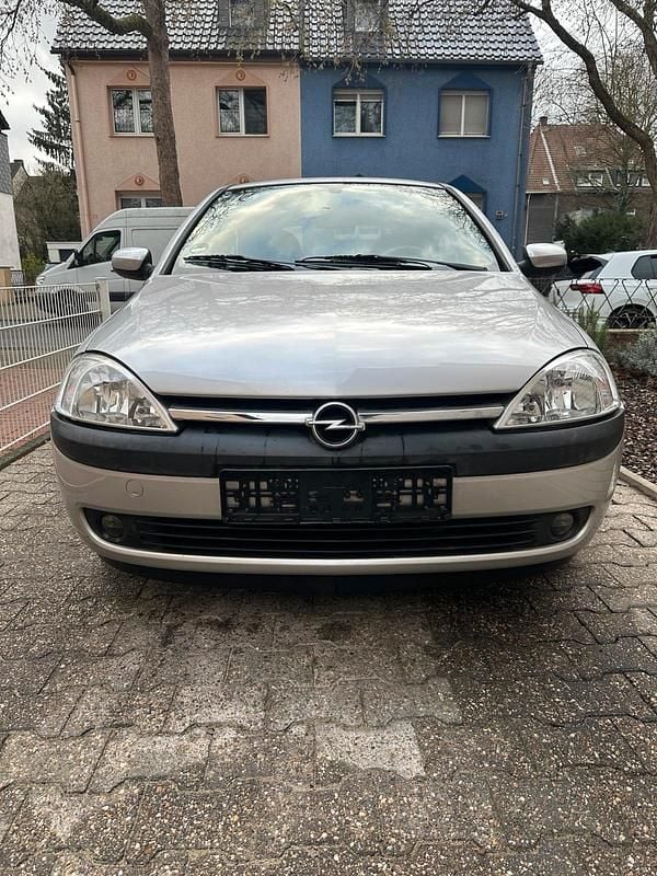 Gebraucht Opel Corsa 75 PS (55 kW) 2002 Silber Kleinwagen