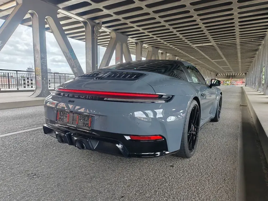 Gebraucht Porsche 911 581 PS (427 kW) 2025 Grau Cabrio