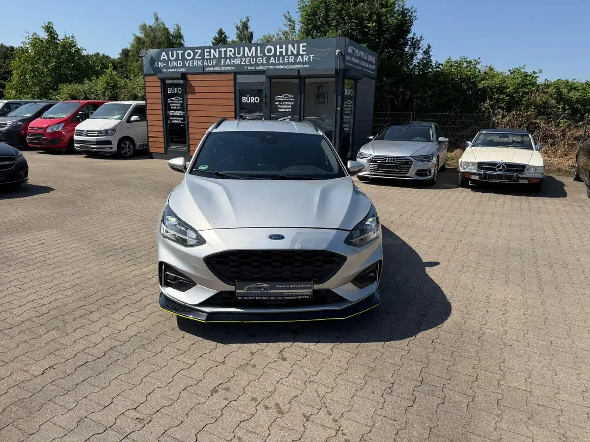 Gebraucht Ford Focus ST-Line 120 PS (88 kW) 2019 Grau Kombi