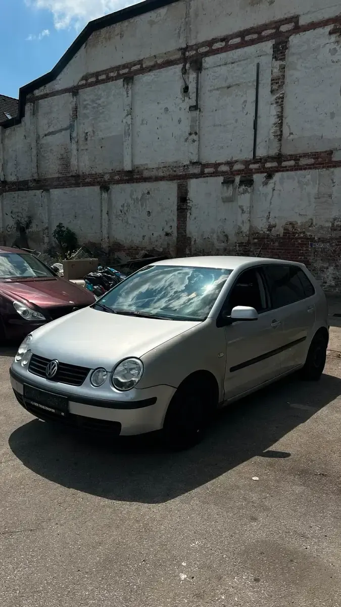 Gebraucht VW Polo 101 PS (74 kW) 2002 Silber Kleinwagen