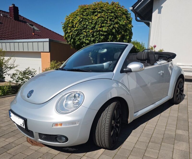 Silber Gebraucht 2010 VW Beetle Freestyle Cabrio | 8.150 € (Teuer) - Bild 1/4