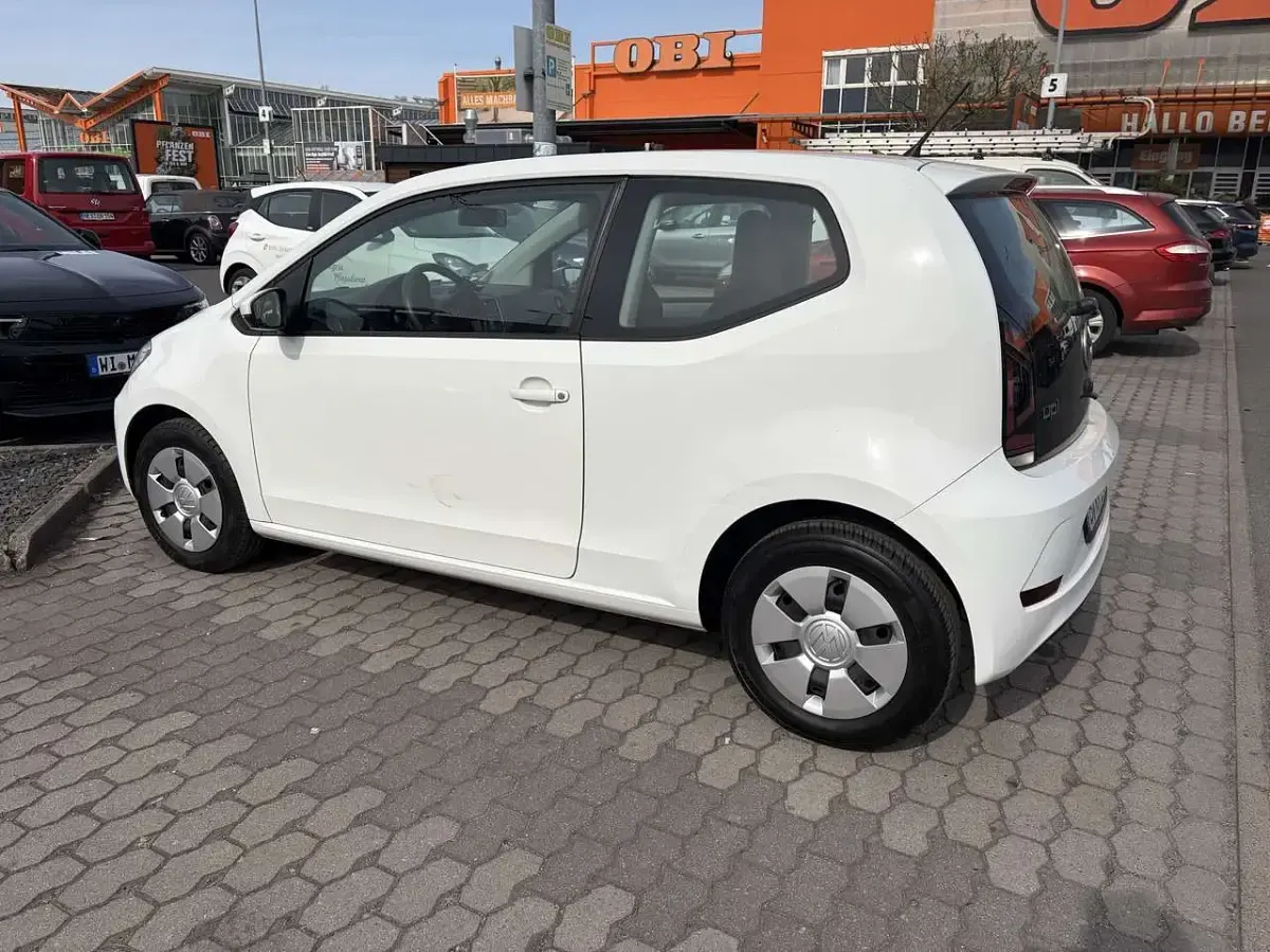 Second-hand VW up! move up! 60 CP (44 kW) 2017 Alb Hatchback