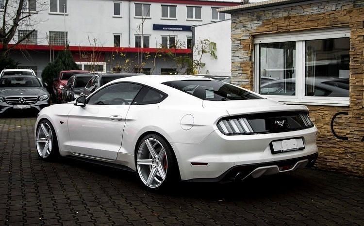 Gebraucht Ford Mustang 317 PS (233 kW) 2017 Weiß Coupé