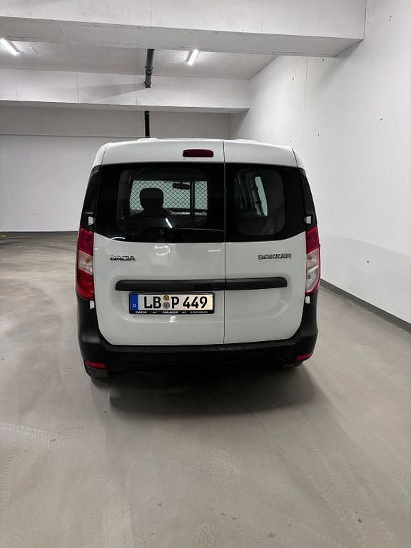 Gebraucht Dacia Dokker 102 PS (75 kW) 2016 Weiß Van / Kleinbus