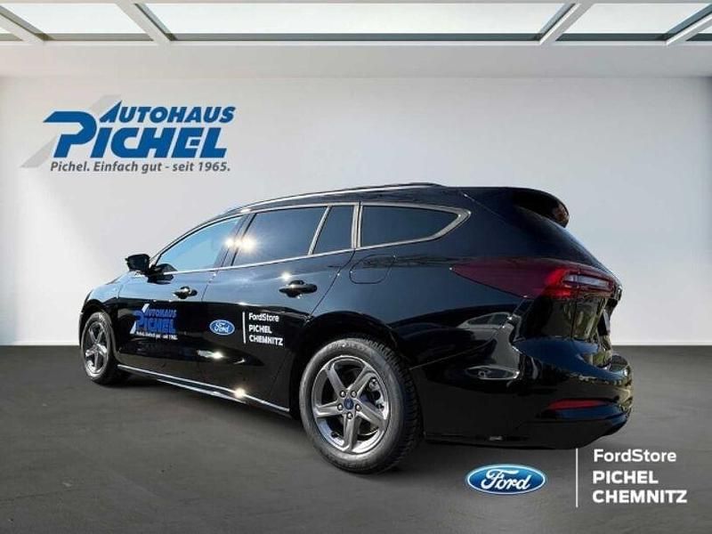 Gebraucht Ford Focus ST-Line 125 PS (91 kW) 2024 Schwarz(metallic) Kombi