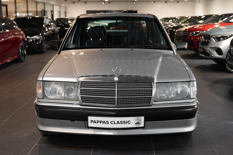 Gebraucht Mercedes 190 194 PS (142 kW) 1990 Silber Limousine
