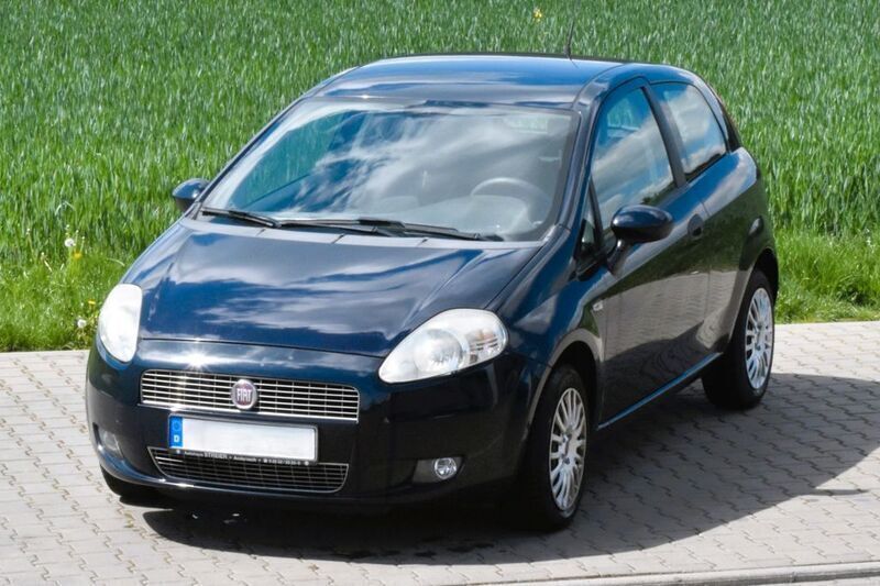 Blau Gebraucht 2009 Fiat Grande Punto Active Kleinwagen | 2.499 € (Fairer Preis) - Bild 1/4