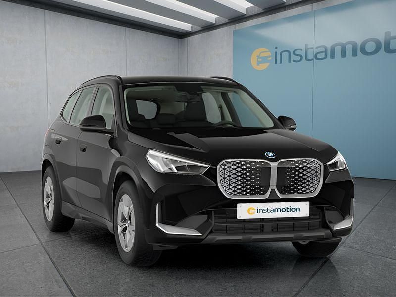 Neu BMW iX1 230 kW (313 PS) 2025 Schwarz SUV