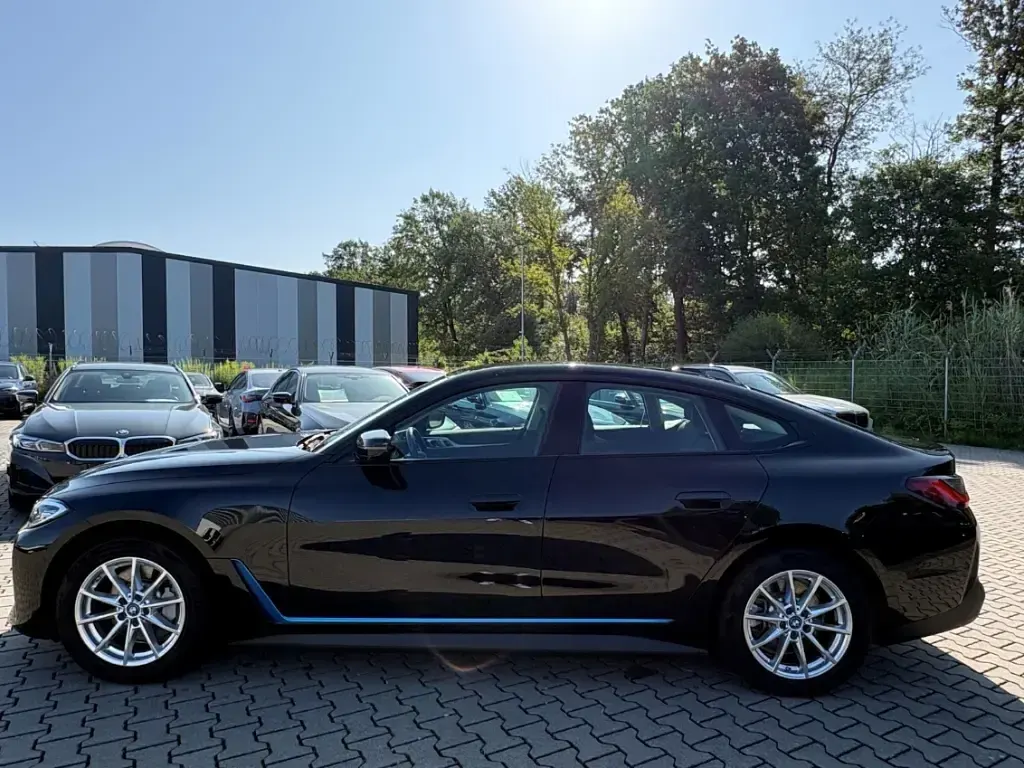 Gebraucht BMW i4 Sport Line 250 kW (340 PS) 2023 Schwarz Limousine