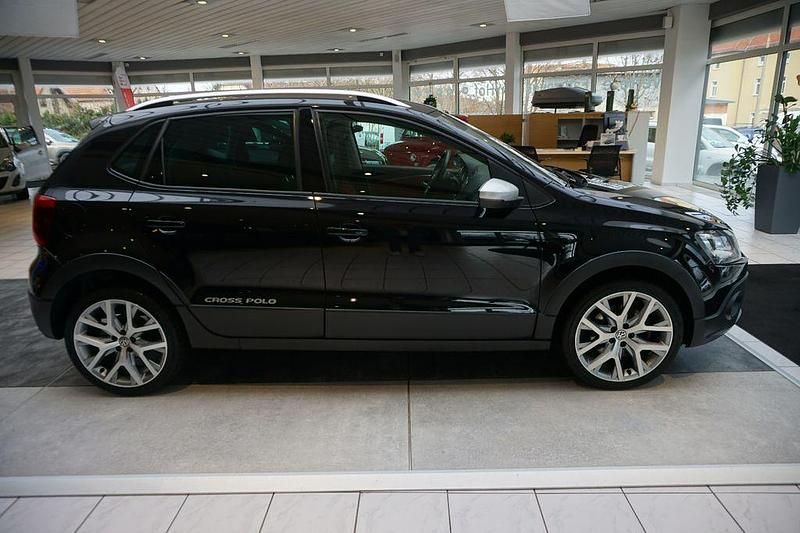 Gebraucht VW Polo Cross 110 PS (80 kW) 2014 Schwarz Kleinwagen