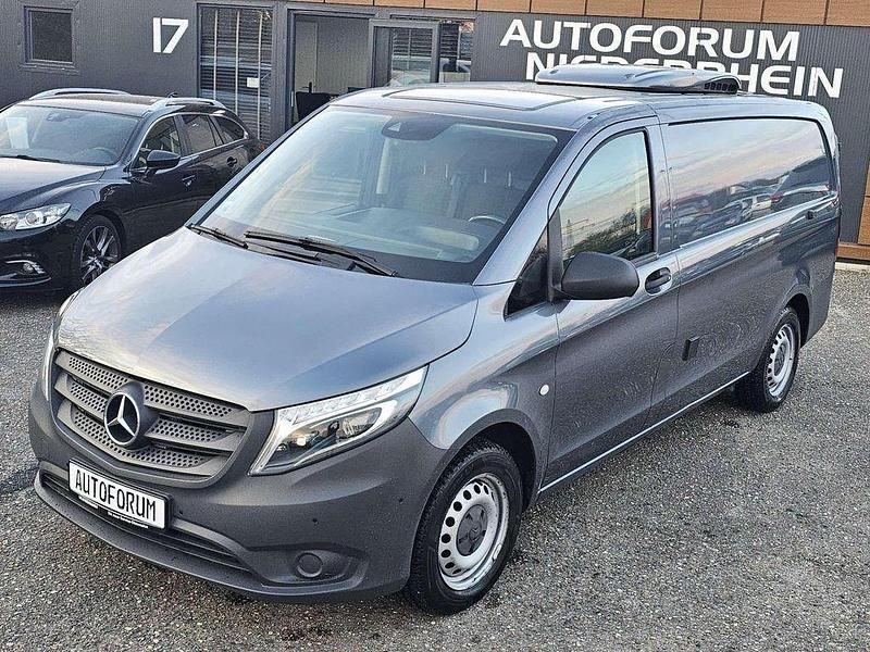 Gebraucht Mercedes Vito 163 PS (119 kW) 2015 Grau Van