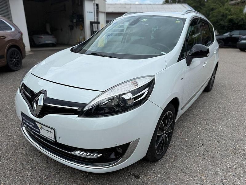 Weiß Gebraucht 2013 Renault Scénic III Bose Edition Van / Kleinbus | 10.700 € - Bild 1/4
