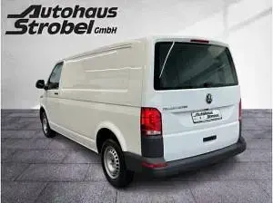 Neu VW T7 150 PS (110 kW) 2025 Weiß (candyweiß) Van